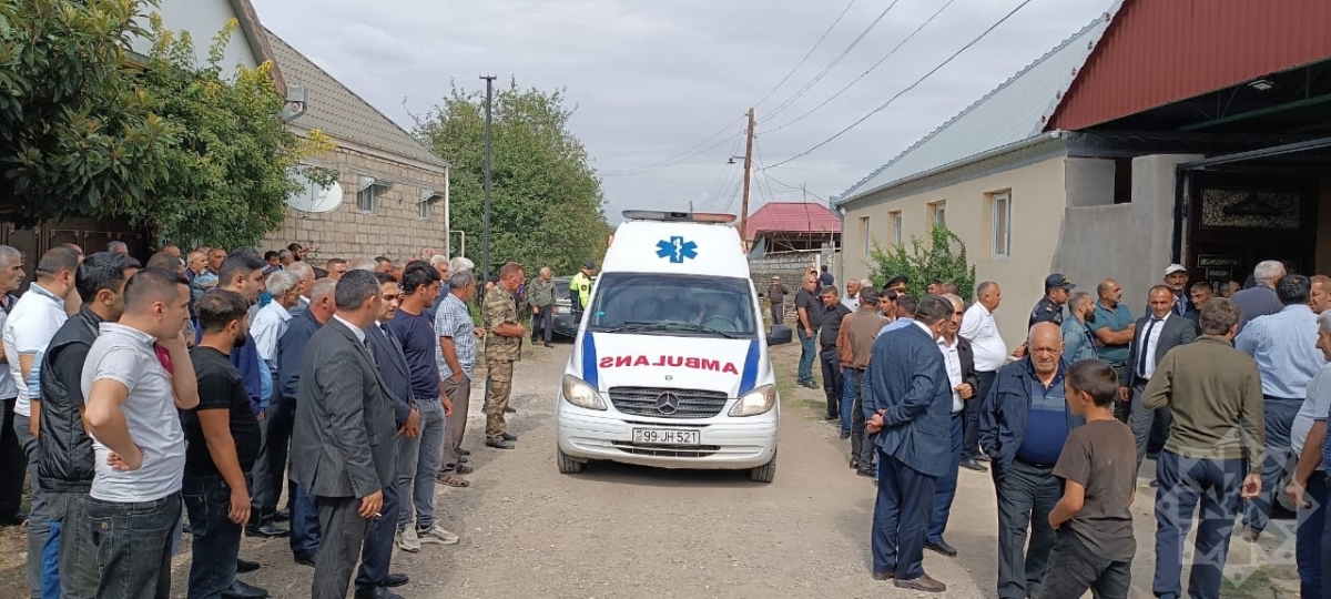 30 il əvvəl itkin düşən şəhidin qalıqları torpağa tapşırıldı - FOTO