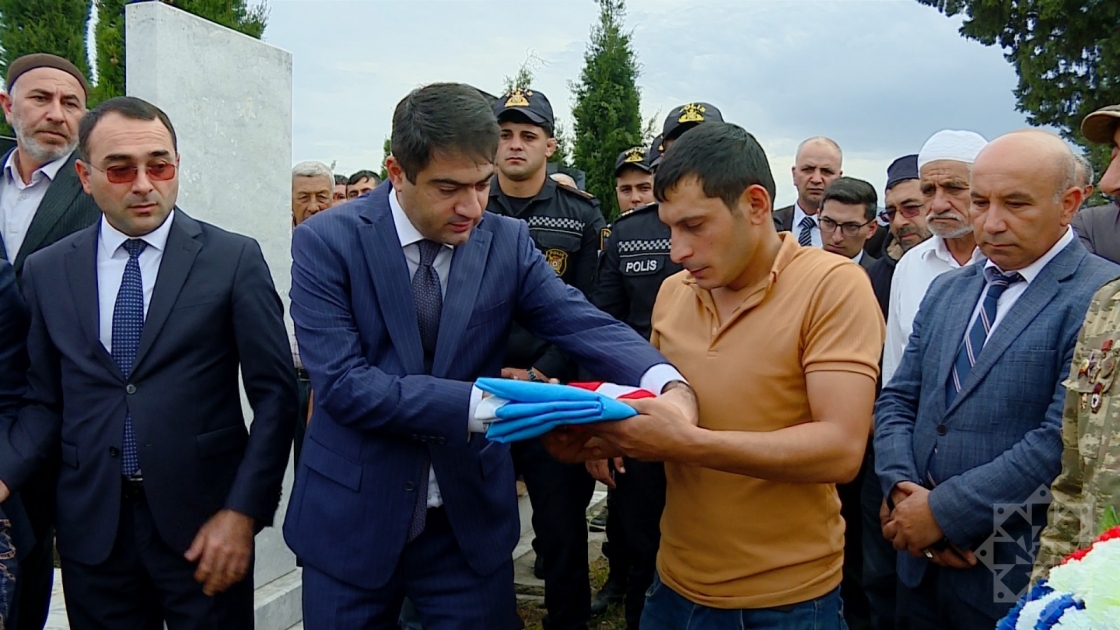 30 il əvvəl itkin düşən şəhidin qalıqları torpağa tapşırıldı - FOTO