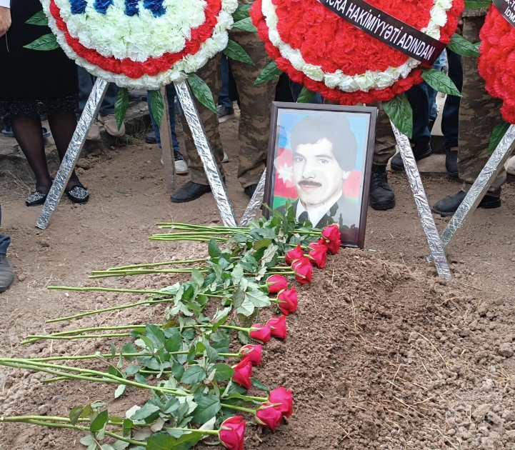 30 il əvvəl itkin düşən şəhidin qalıqları torpağa tapşırıldı - FOTO