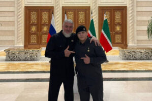 Kadırovun 15 yaşlı oğlu "Çeçenistan qəhrəmanı" oldu