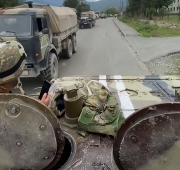 Hərbi hissələr azad edilmiş ərazilərə köçürülür - VİDEO