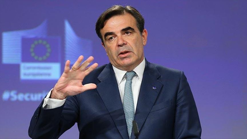 Türkiyə seçim etməlidir: ya biz, ya da... - Şinas