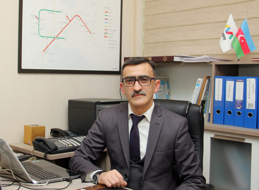 Metro iflic durumda: Zaur Hüseynovun “yeraltı dünyası” vətəndaşı sıxlıqda “udur” - Səbəb