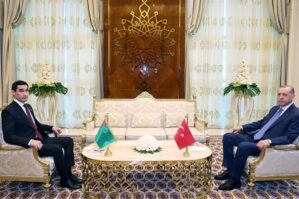 Ərdoğanla Berdiməhəmmədovdan bir-birilərinə unikal hədiyyə - FOTO