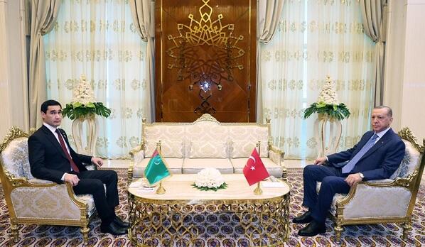 Ərdoğanla Berdiməhəmmədovdan bir-birilərinə unikal hədiyyə - FOTO