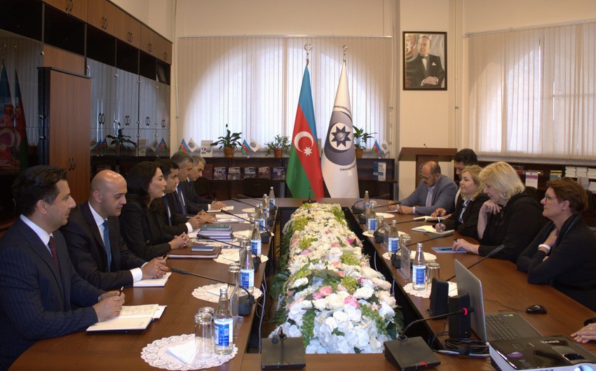 Ombudsman AŞ-nin komissarından kömək istədi