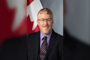 Fransa sülh danışıqlarına mane olur - Kanada səfiri