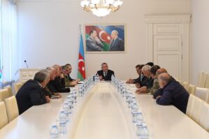 Komitə sədri Xankəndi sakinləri ilə görüşdü - FOTOLAR