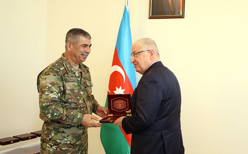 Zakir Həsənov həmkarlarını təltif etdi - FOTOLAR