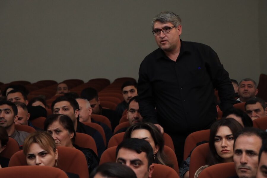 Niyazi Bayramov Gəncə sakinlərinin müraciətlərini dinlədi - FOTOLAR