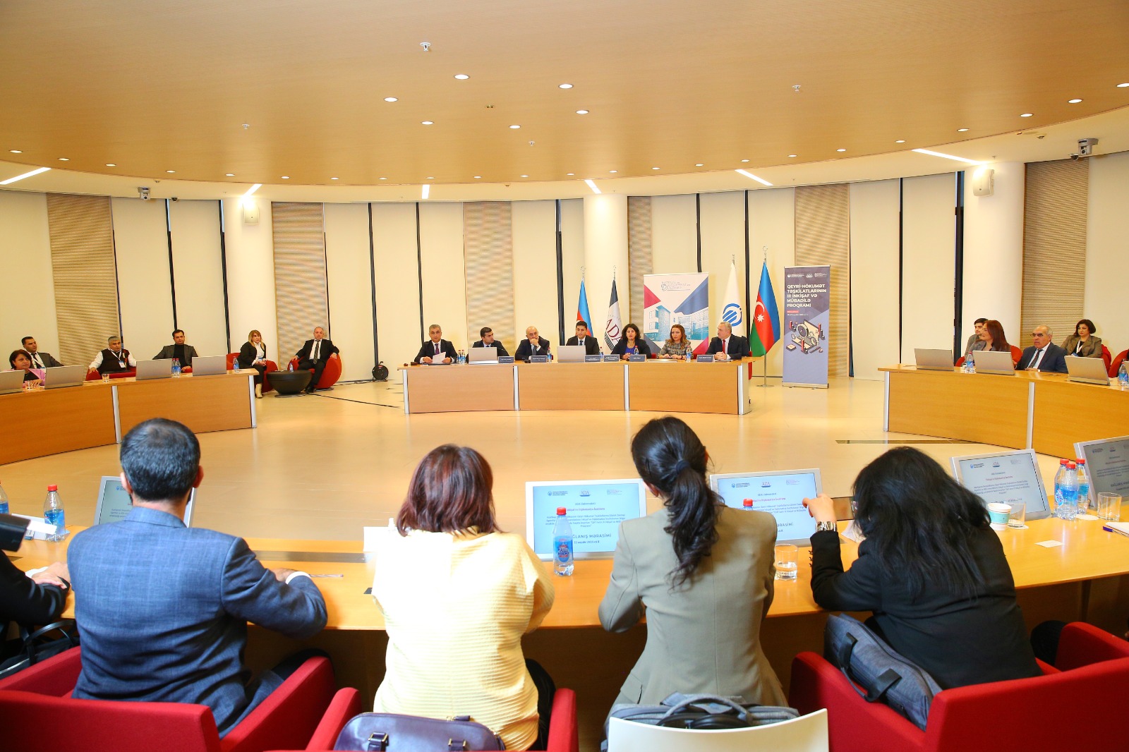 Yeni yaranmış 100 QHT-yə təlim keçirildi - FOTOLAR