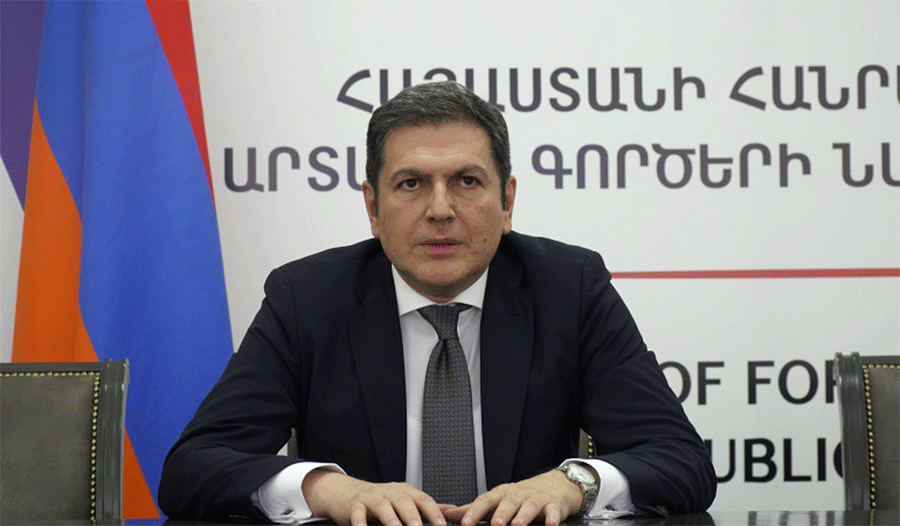 Aİ müşahidəçiləri sərhəddə qalacaq? - Ovannisyan açıqladı 1 Paruyr Hovhannisyan