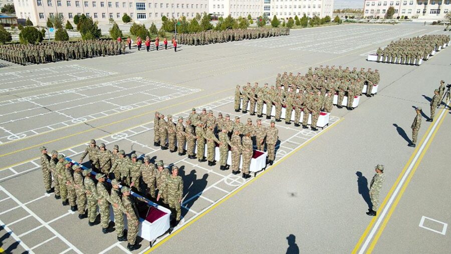 Ümumqoşun Orduda gənc əsgərlər and içdi - VİDEO