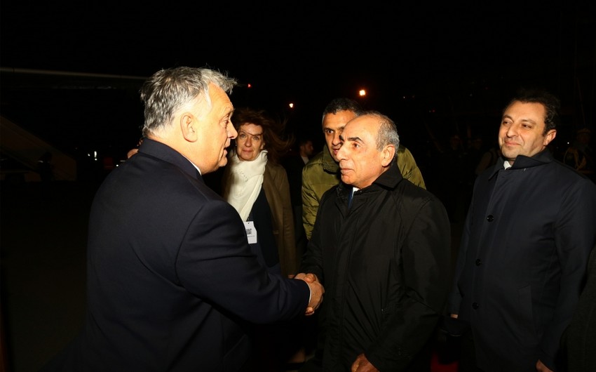 Viktor Orban Azərbaycana gəldi - FOTO / YENİLƏNİB