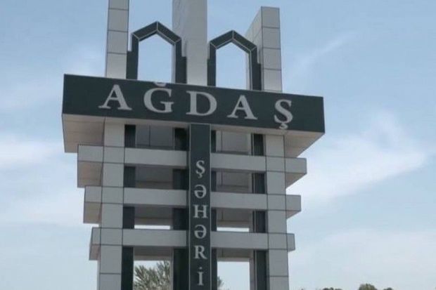 Ağdaşda vəzifəli şəxs cəzalandırıldı - FOTO