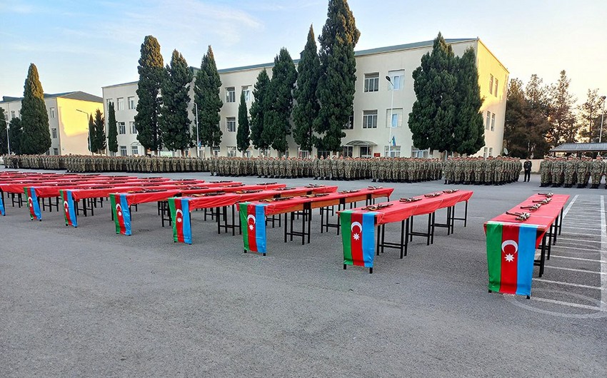 Azərbaycan Ordusunun gənc əsgərləri and içdi - VİDEO 1 Azərbaycan Ordusunun gənc əsgərləri and içdi - VİDEO