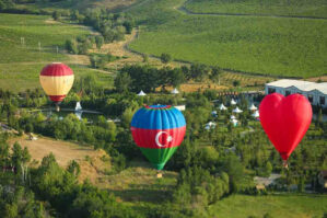 Şamaxıda hava şarı həyətə belə enib - VİDEO