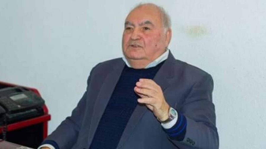 Mütəllibovun seçdiyi baş naziri Elçibəy komandasında niyə saxladı?