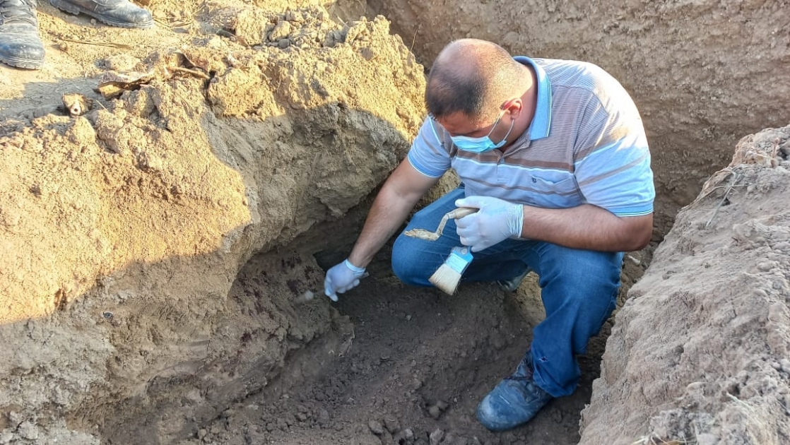 Ağdamda aşkarlanan qəbirlərlə bağlı məlumat - FOTO