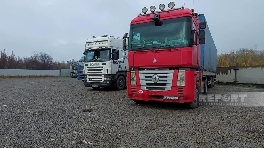 Ukraynaya göndərilən humanitar yardım təhvil verildi - VİDEO