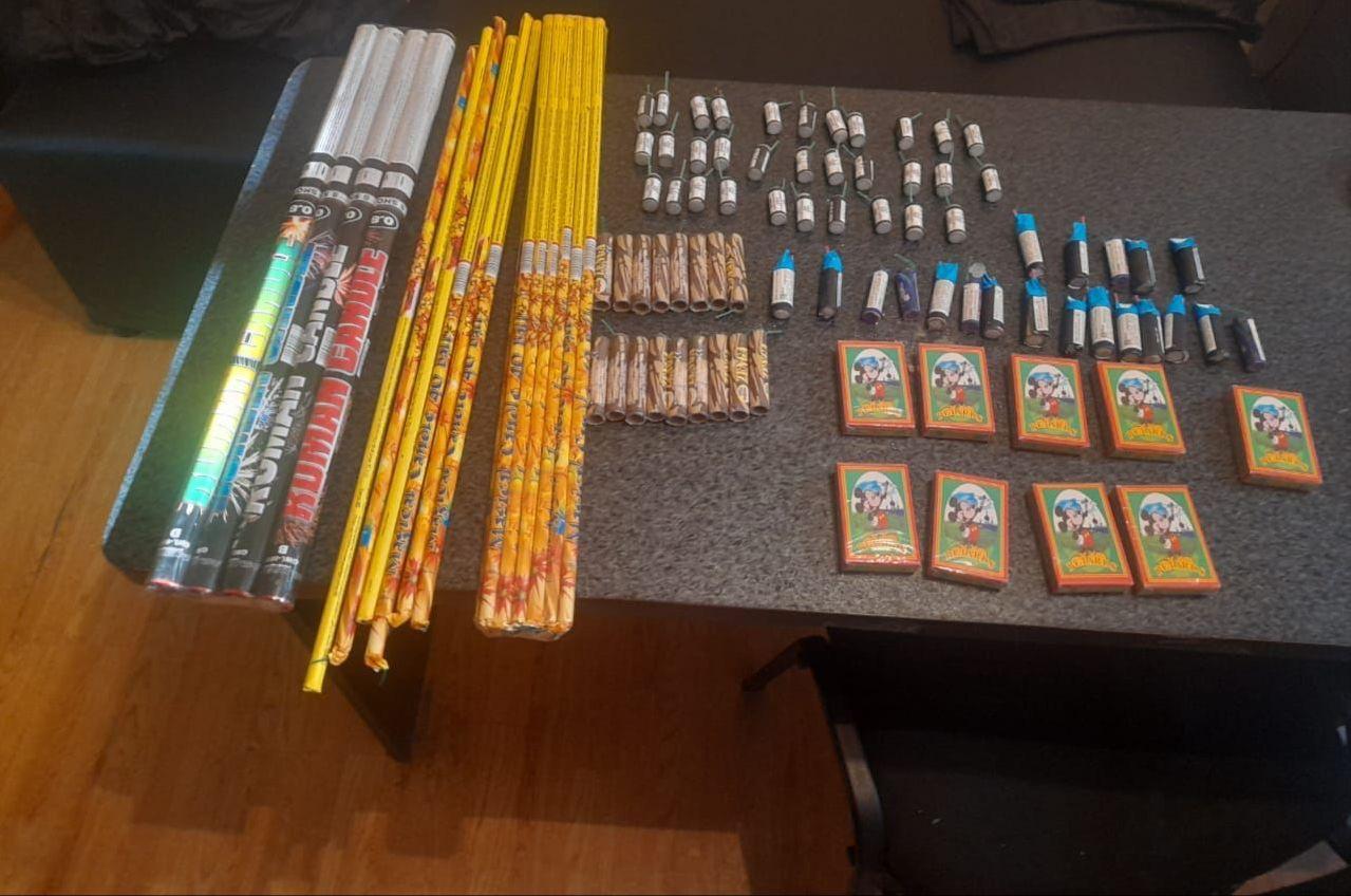 Pirotexniki vasitələrin satışını təşkil edənlər saxlanıldı - FOTO