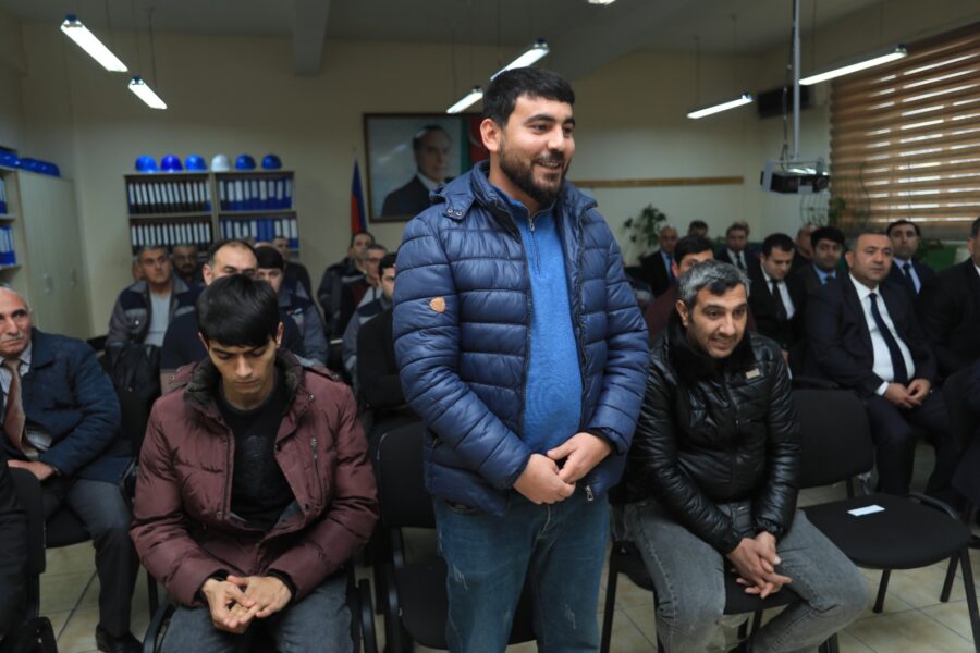 Niyazi Bayramov sakinlərlə növbəti səyyar görüş keçirdi - FOTOLAR