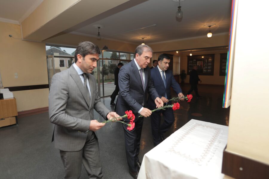 Niyazi Bayramov sakinlərin müraciətlərini dinlədi - FOTOLAR