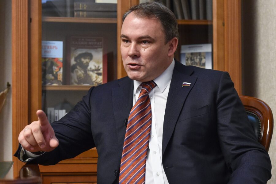 Qarabağ savaşı vaxtı erməni deputatlar kabinetimdə... - Tolstoy