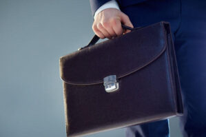 Bu rayonun icra başçısı müavinini işdən çıxardı - FOTO