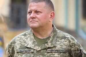 Kiyevdə gərgin vəziyyət: Zalujnının ofisində dinləmə cihazı tapıldı