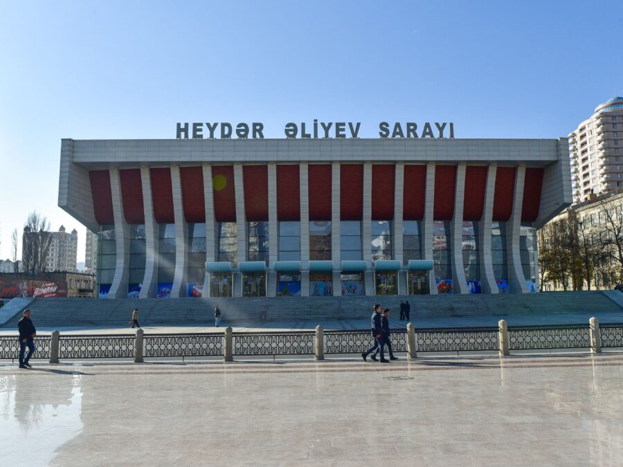 Heydər Əliyev Sarayının direktorunun birinci müavini işdən çıxdı - FOTO