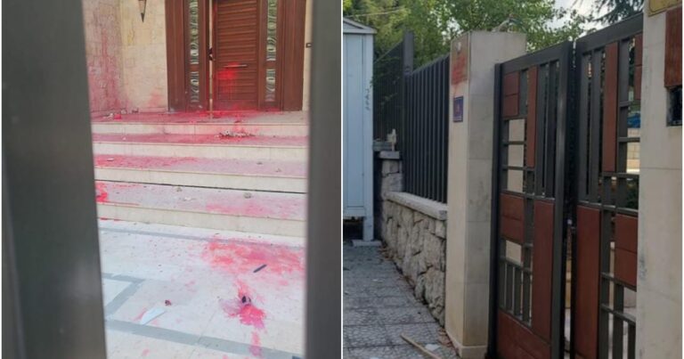 Erməni diasporu səfirliyimizə hücum təşkil edib