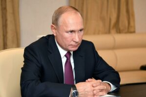 Putin oxşarları ilə bağlı sualı cavablandırdı - VİDEO