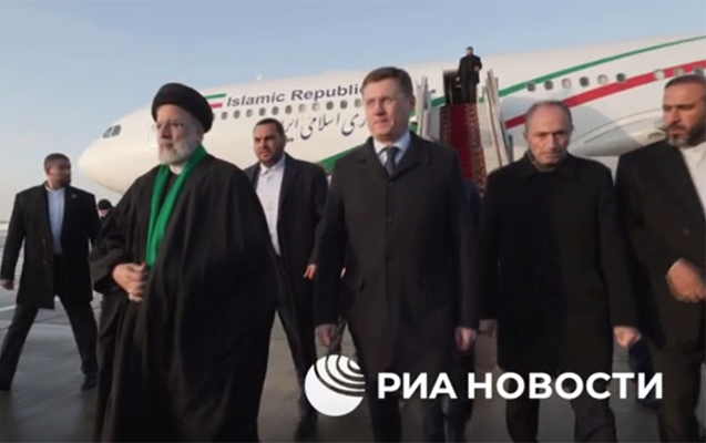 İran prezidenti Rusiyada belə qarşılandı - VİDEO 1 reisi moskva
