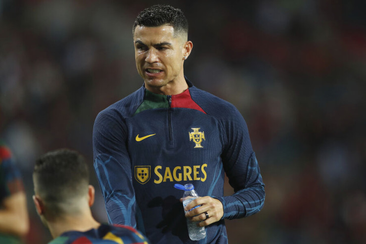 Ronaldodan Messinin adını qışqıran azarkeşlərə reaksiya