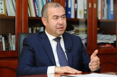 Rövzət Qasımov vəzifəsində qaldı