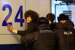 Rusiyada 3 min miqrant saxlanıldı