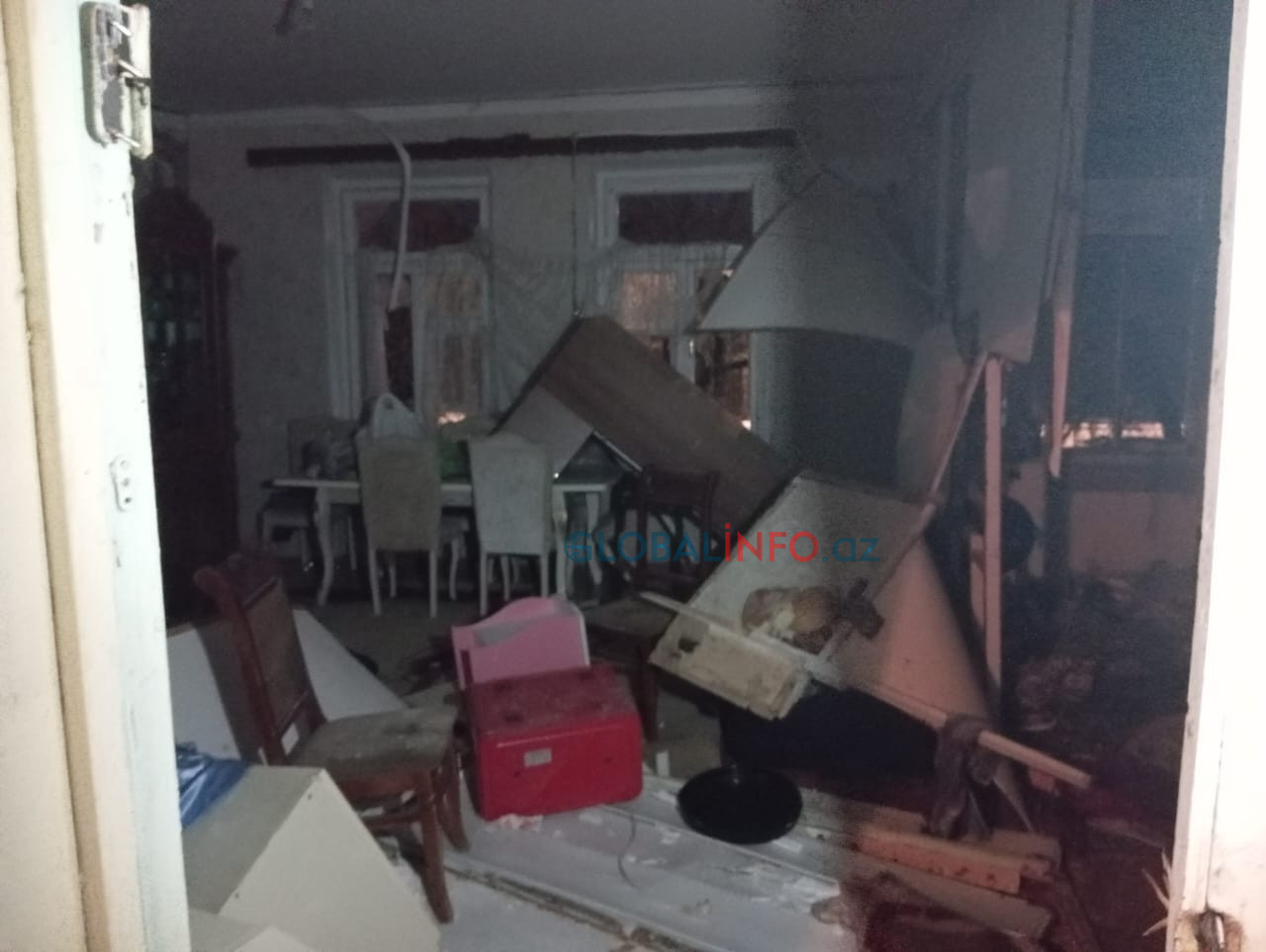 Sumqayıtda yataqxanada güclü partlayış: xəsarət alanlar var - FOTOLAR / YENİLƏNİR