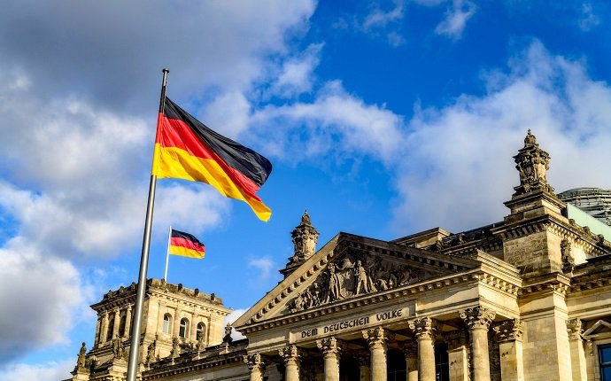 Almaniya İranın bu ölkədəki bütün baş konsulluqlarını bağlayır