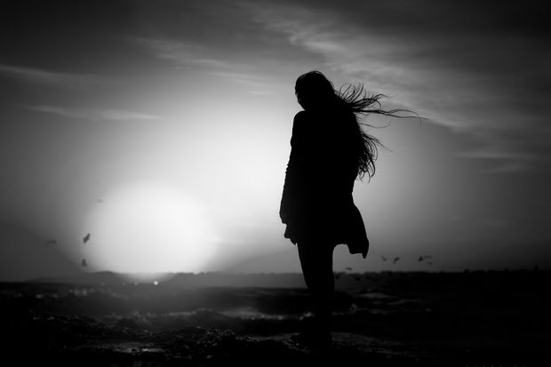 Bakıya dəvət edilən afrikalı qadının başına iş gəldi - FOTO