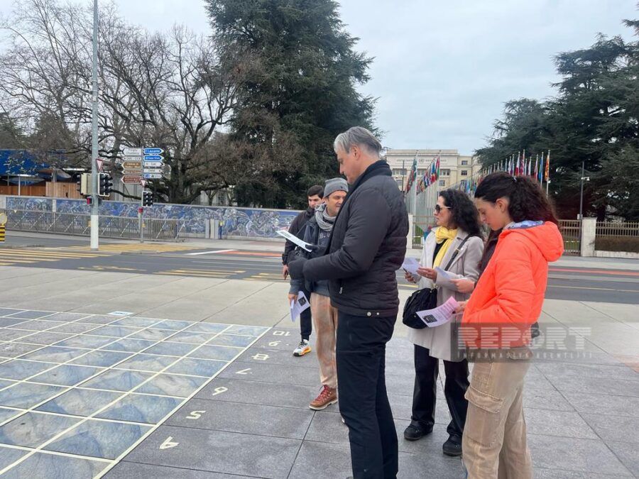 Cenevrədə azərbaycanlılar etiraz aksiyası keçirirlər - FOTOLAR