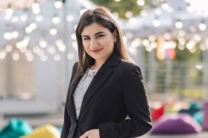 Paşinyanın qızı işdən ayrıldı - Səbəb