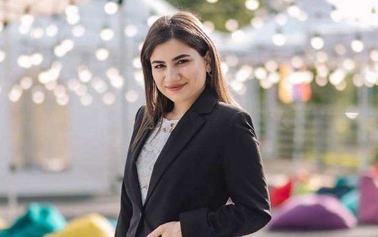 Paşinyanın qızı işdən ayrıldı - Səbəb