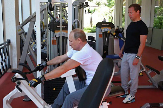 Putindən həyatının bu məqamı ilə bağlı etiraf: "Hər gün..." - FOTO