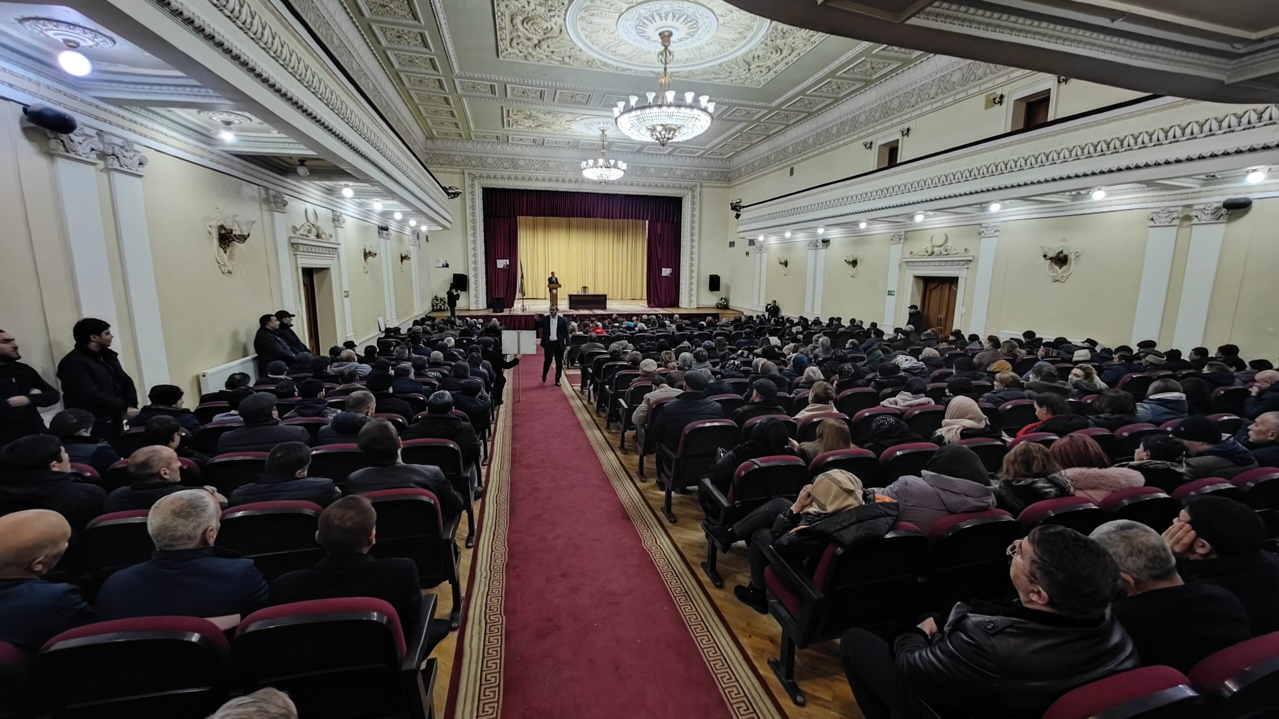 Prezidentliyə namizəd Qüdrət Həsənquliyev Qaradağda seçicilərlə görüşdü - FOTO