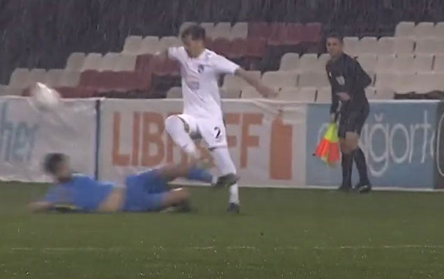 Azərbaycanlı hakimdən mübahisəli qərar - VİDEO