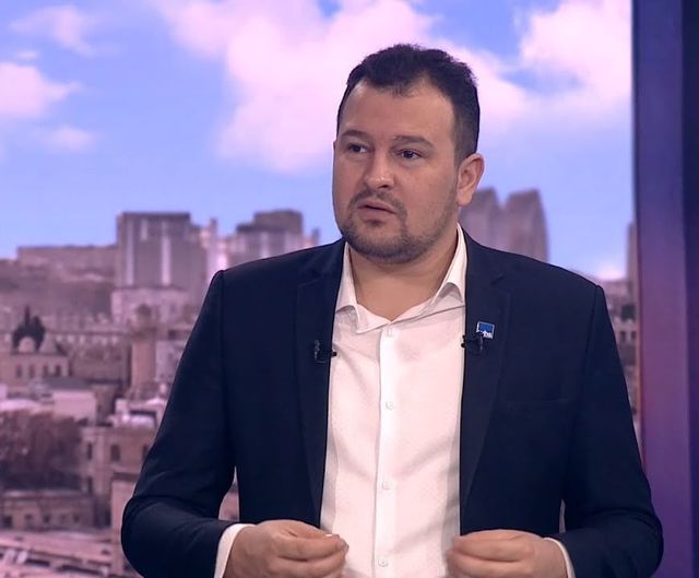 Keçmiş KQB agentləri İrəvanda: “Kreml Paşinyanı onların əli ilə devirmək istəyir”