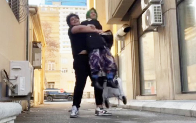 Hamını təngə gətirən TikTokerin xəstəxanadan fotosu - Atası üzr istədi / VİDEO