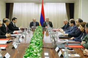 Paşinyan Təhlükəsizlik Şurasını topladı