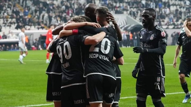 "Trabzonspor" və "Beşiktaş" yarımfinalda
